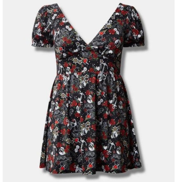 TORRID NWT RETRO SWIM WIRELESS PUFF SLEEVE DRESS - LONG LENGTH - Picture 5 of 6